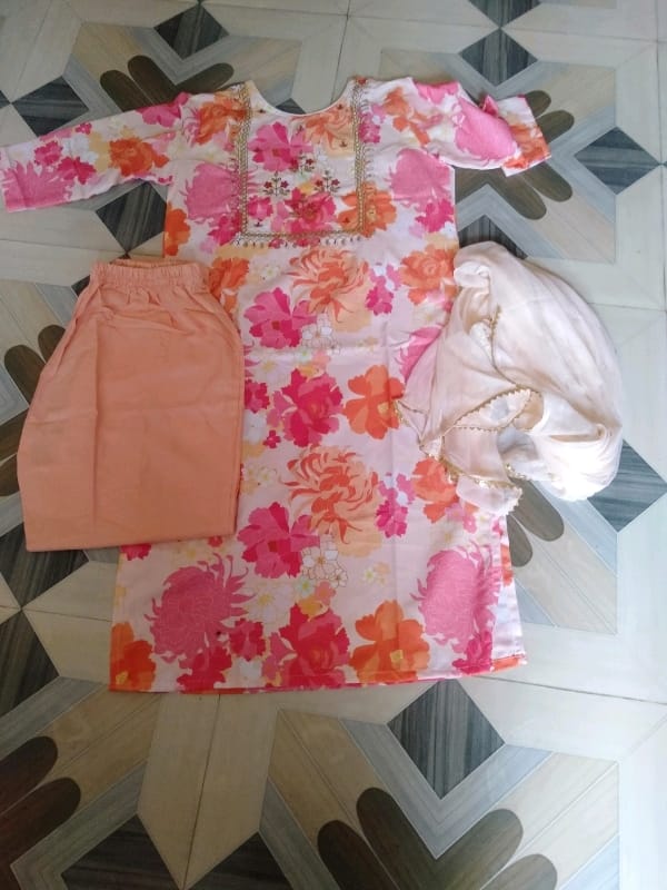 Alisha Sensational Women Kurta Sets - OrderMeFirst