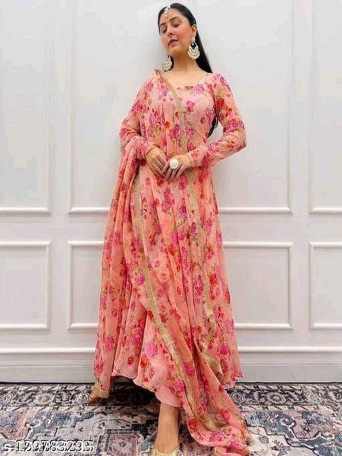 Charvi Attractive Women Kurta Sets