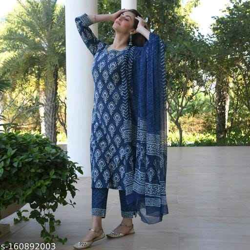 Charvi Voguish Women Dupatta Sets