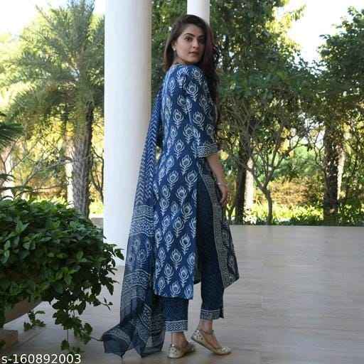Charvi Voguish Women Dupatta Sets