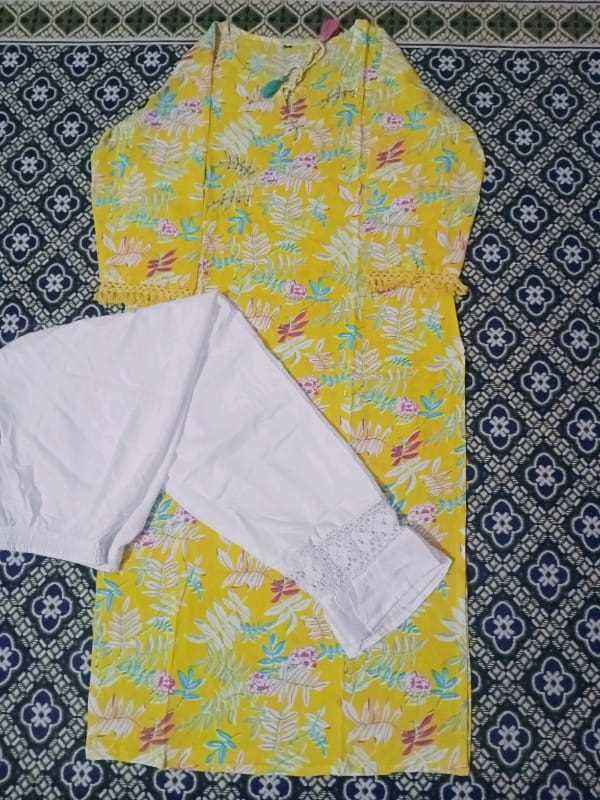 Chitrarekha Graceful Women Kurta Sets