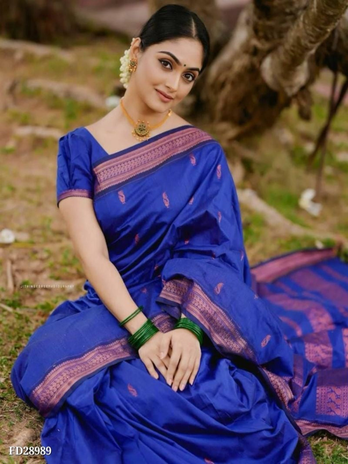 Lichi Silk Saree With Jacquard Border - OrderMeFirst