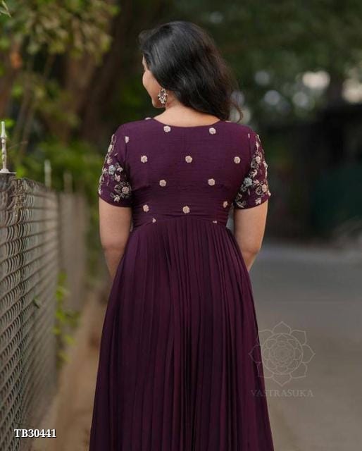 Rasin Embroidered Dress - OrderMeFirst