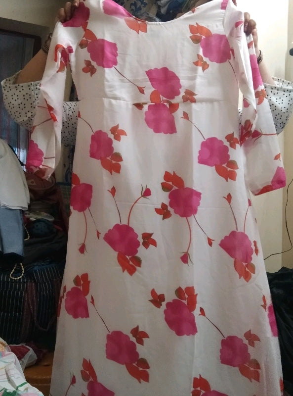 White Kurti with Dupatta - OrderMeFirst
