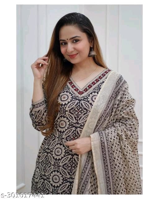 Women Printed Kurta and Pant Set With Dupatta - OrderMeFirst