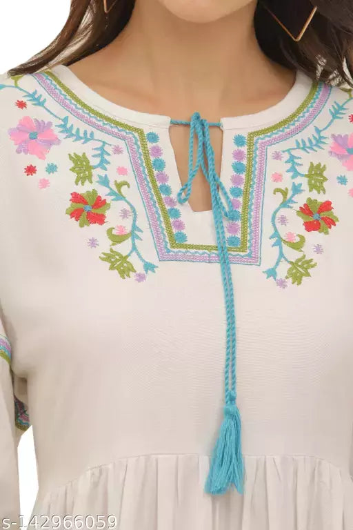 Women's Off-White Embroidered Round Neck Kurta - OrderMeFirst