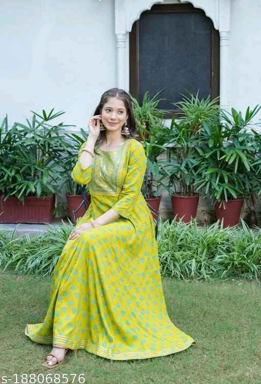 Yellow Three-Quarter Sleeves Gown