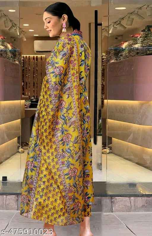 Chitrarekha Graceful Women Kurta Sets