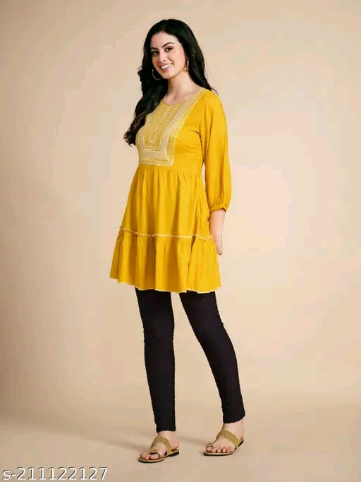 Glomee Women's Tops & Tunics