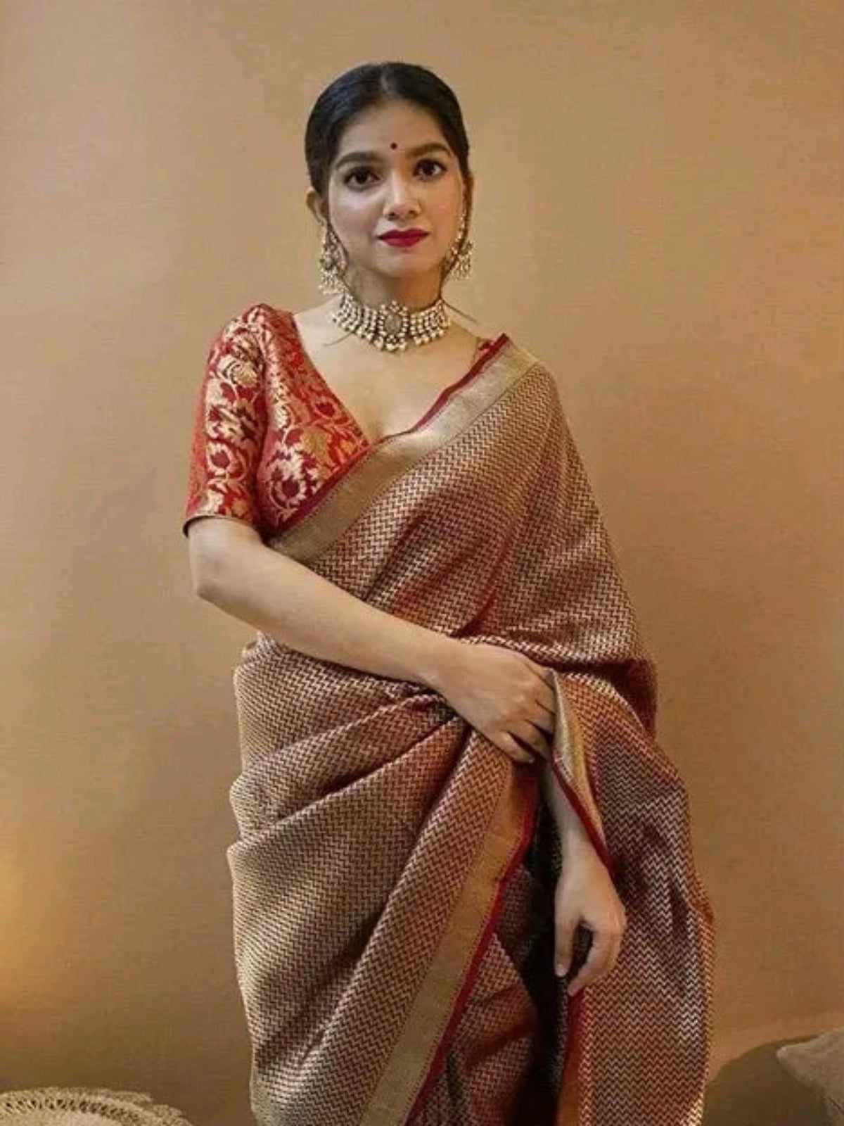 Aakarsha Refined Sarees