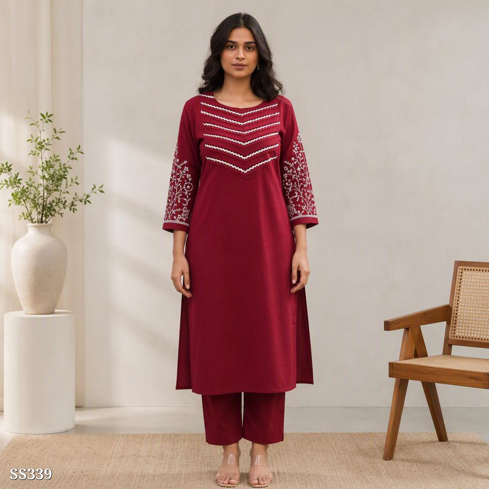 Kurta Pant Set with Embroidery