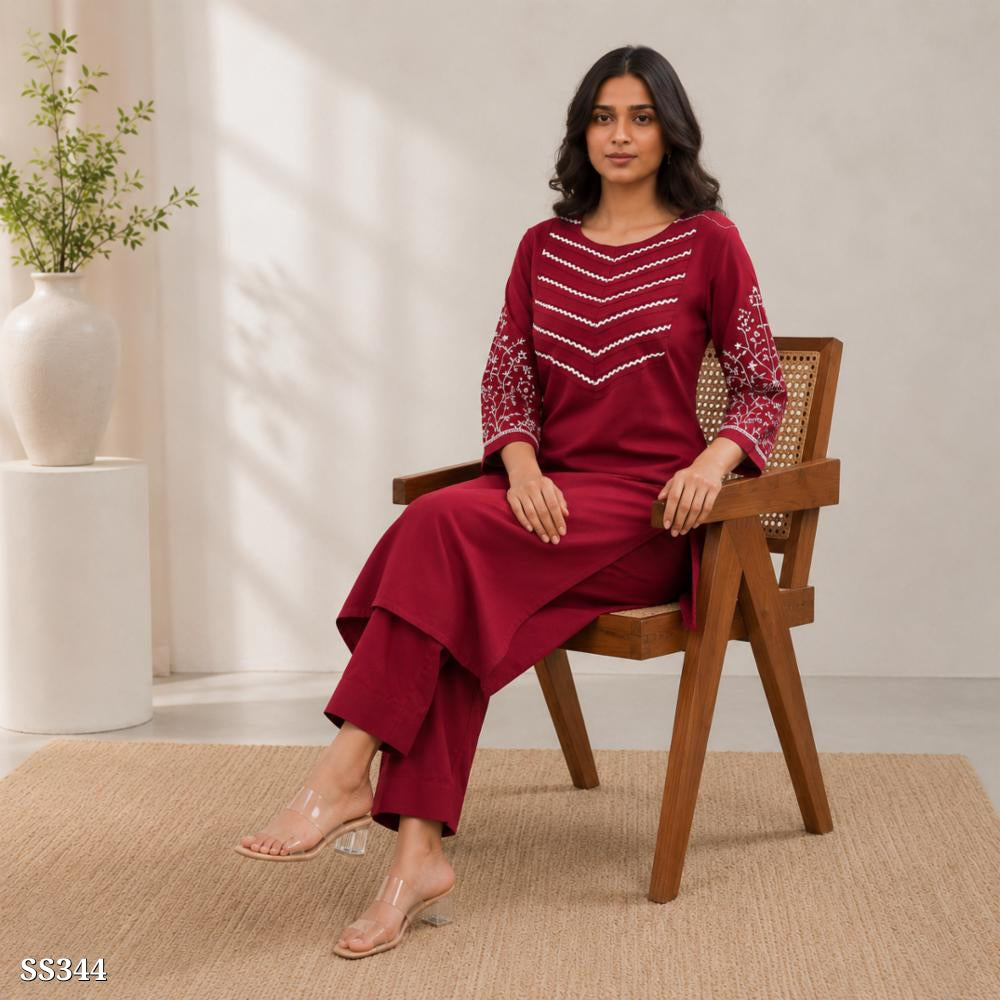 Kurta Pant Set with Embroidery