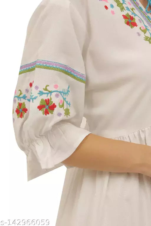 Women's Off-White Embroidered Round Neck Kurta OrderMeFirst