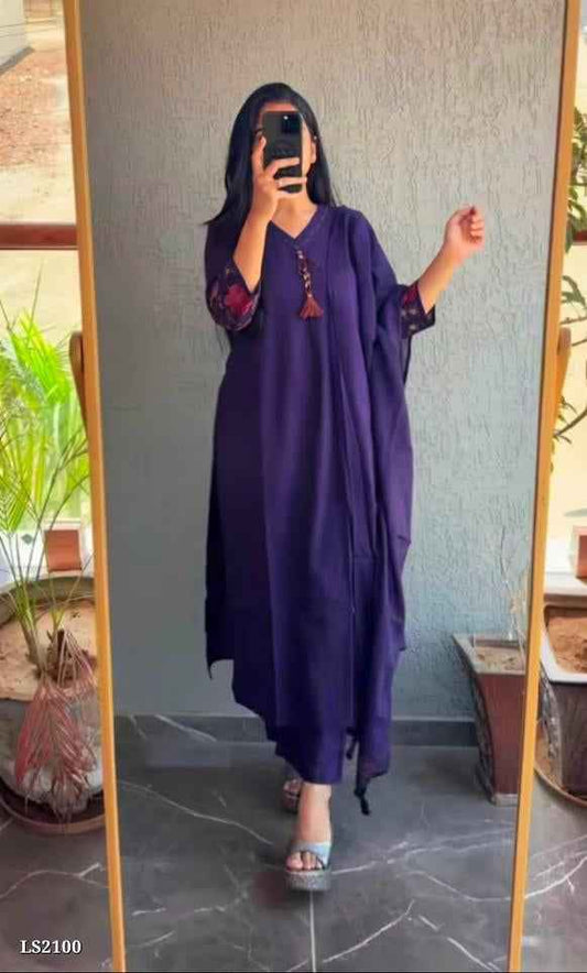 Women Embroidery Kurta Set