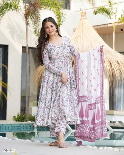 Women Floral Anarkali Kurta Set
