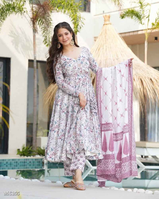 Women Floral Anarkali Kurta Set